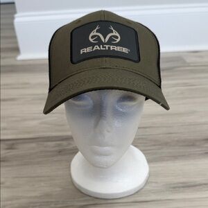 Realtree Dark Olive Hat with Logo Patch o/s